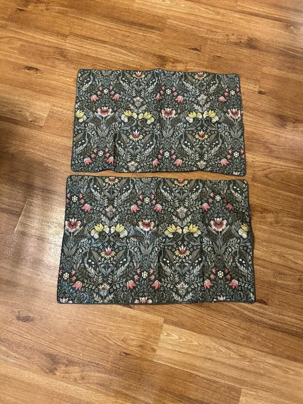 IKEA KÄRRDUNÖRT pillowcases (set of 2)